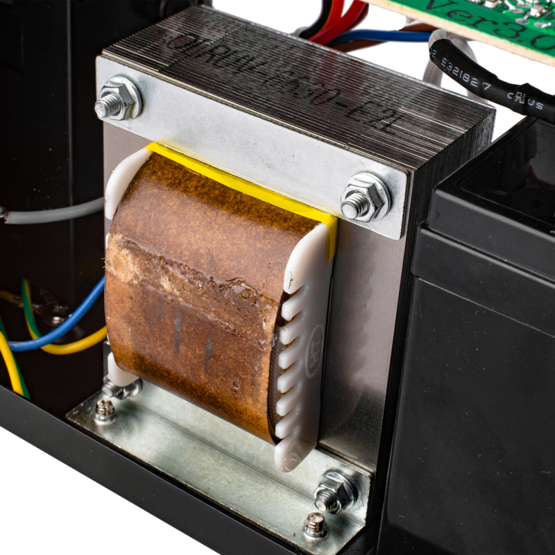 Лінійно-інтерактивне ДБЖ LP U650VA (390Вт)