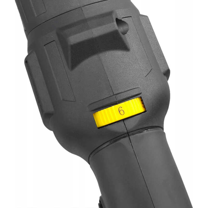Машинка полірувальна MAJSTER POLSKA MP0445 1.6KW + 4 губки