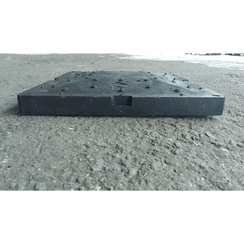 Кришка люка каналізаційного квадратного середнього 740*740 (В125) 12,5 т чорного