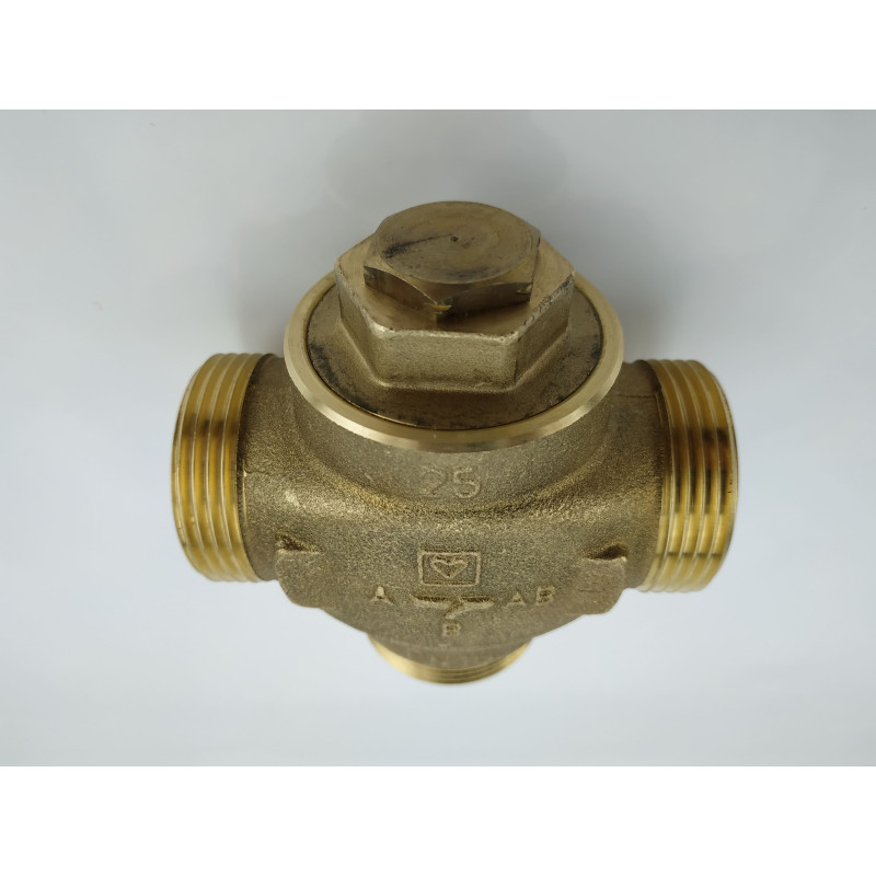 Триходовий змішувальний клапан HERZ Teplomix 61°C DN25 1 1/4"